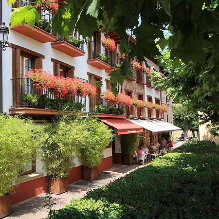 Apartamentos Turisticos Ezcaray Buitenkant foto