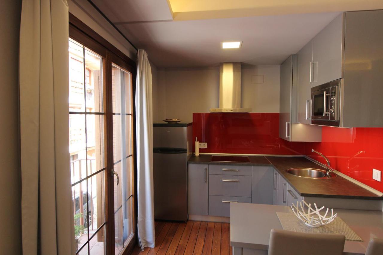 Apartamentos Turisticos Ezcaray Buitenkant foto