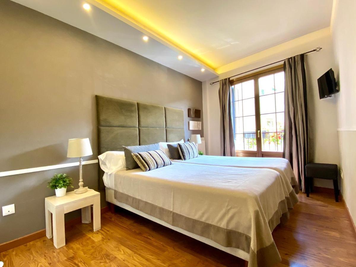 Apartamentos Turisticos Ezcaray Buitenkant foto