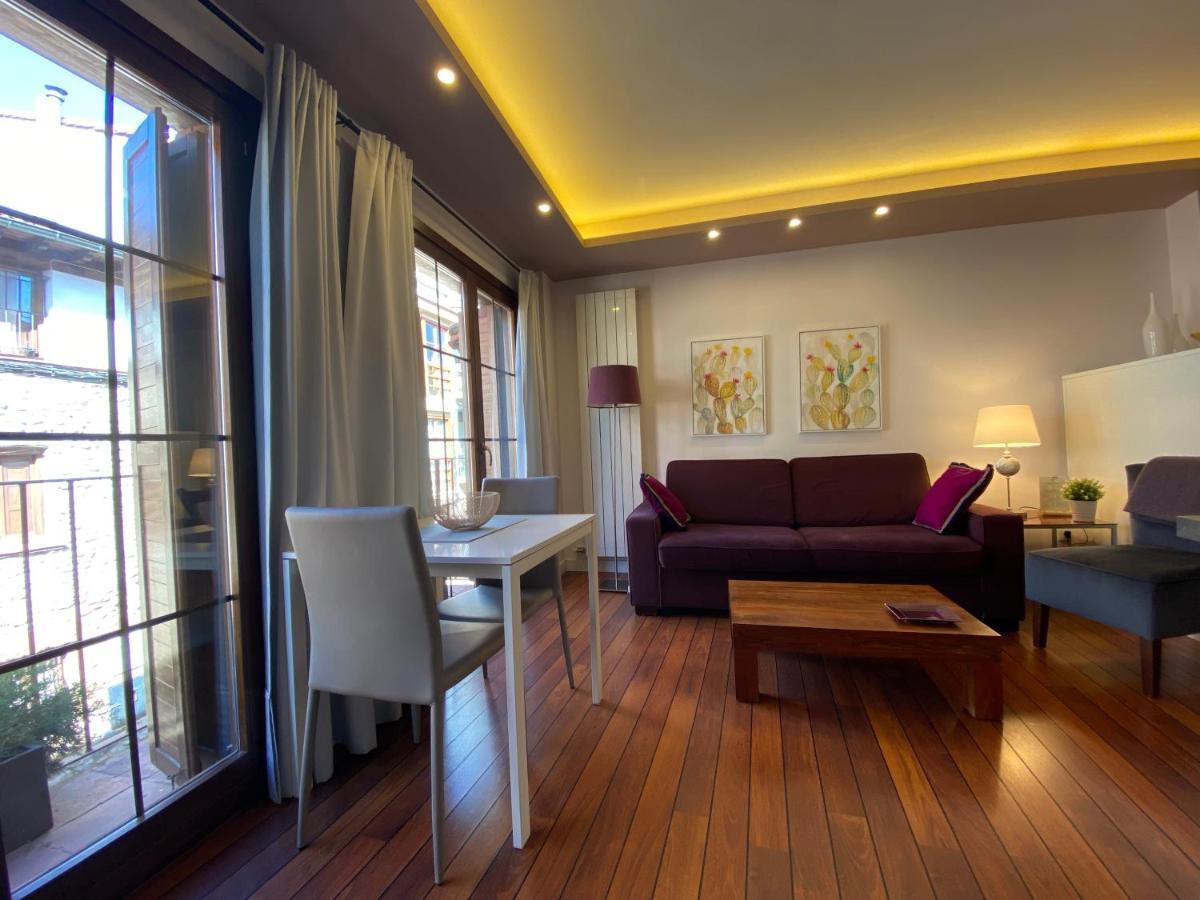 Apartamentos Turisticos Ezcaray Buitenkant foto