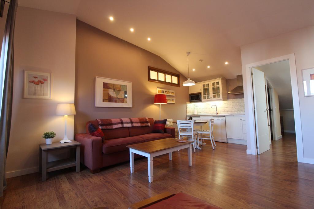 Apartamentos Turisticos Ezcaray Buitenkant foto