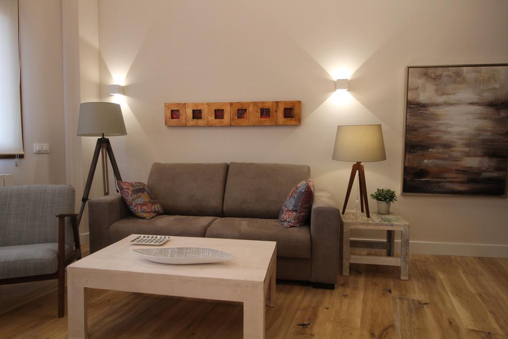 Apartamentos Turisticos Ezcaray Buitenkant foto